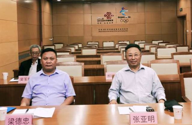 说明: https://www.ysu.edu.cn/__local/D/E0/FB/F17269D8B16D1A0288540C0B767_7E635FF7_D249.jpg